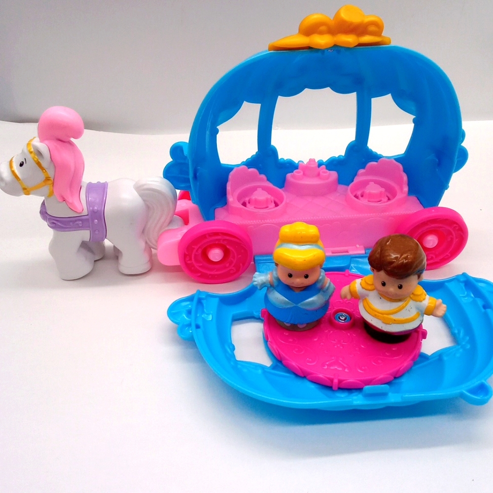 Little People Princess Carriage\Cinderella & Prince Charming Bundle